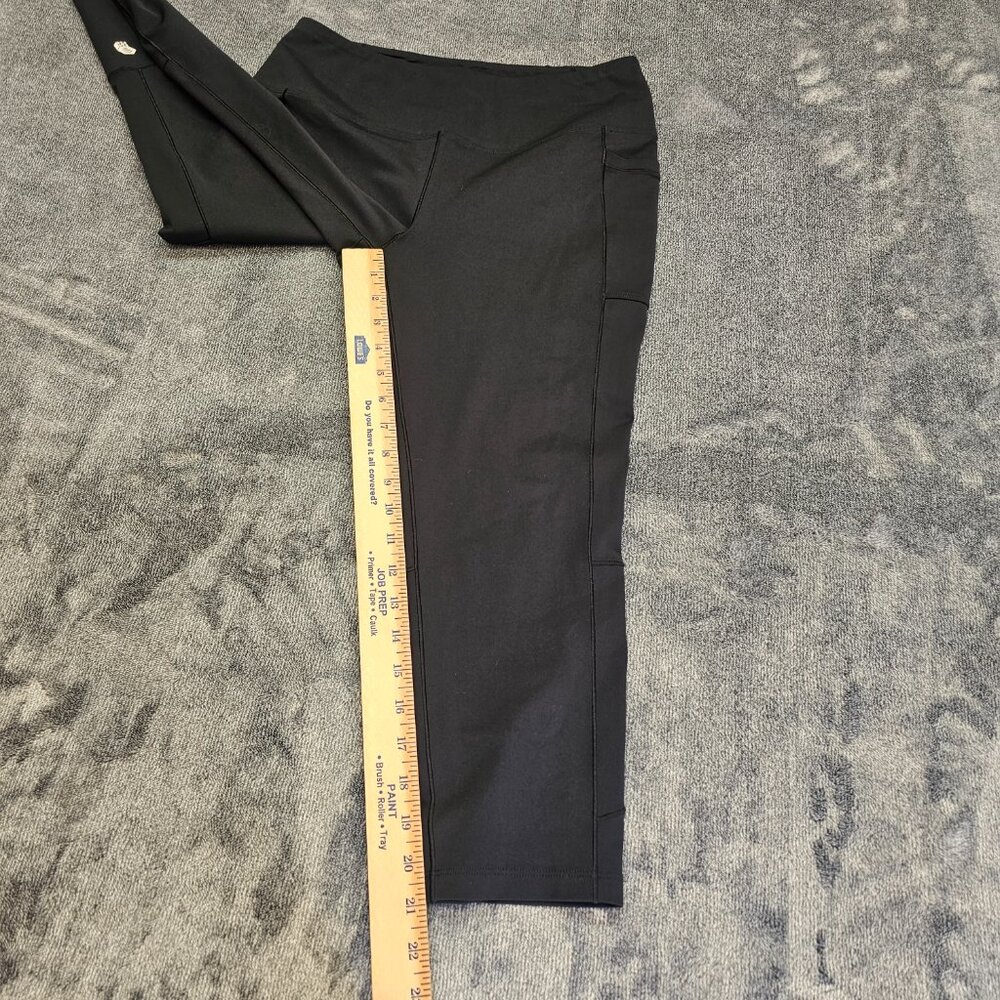 mountain hardwear Womens Medium mountain Stretch Capri leggings black 1961041 - Picture 11 of 12